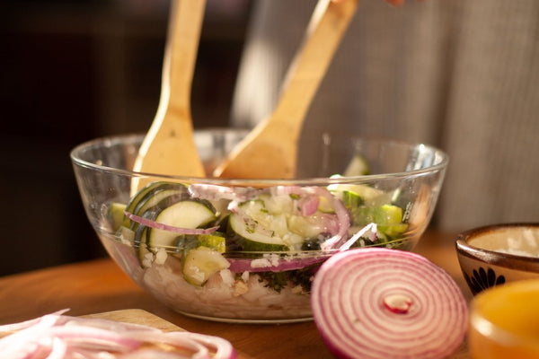 How to Choose Olive Oil for Salad Dressing and Drizzling