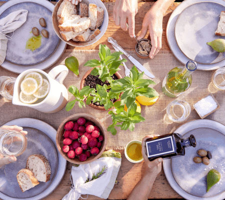 Host & Hostess Gift Ideas: Why Olive Oil Gift Sets Make the Perfect Holiday Present