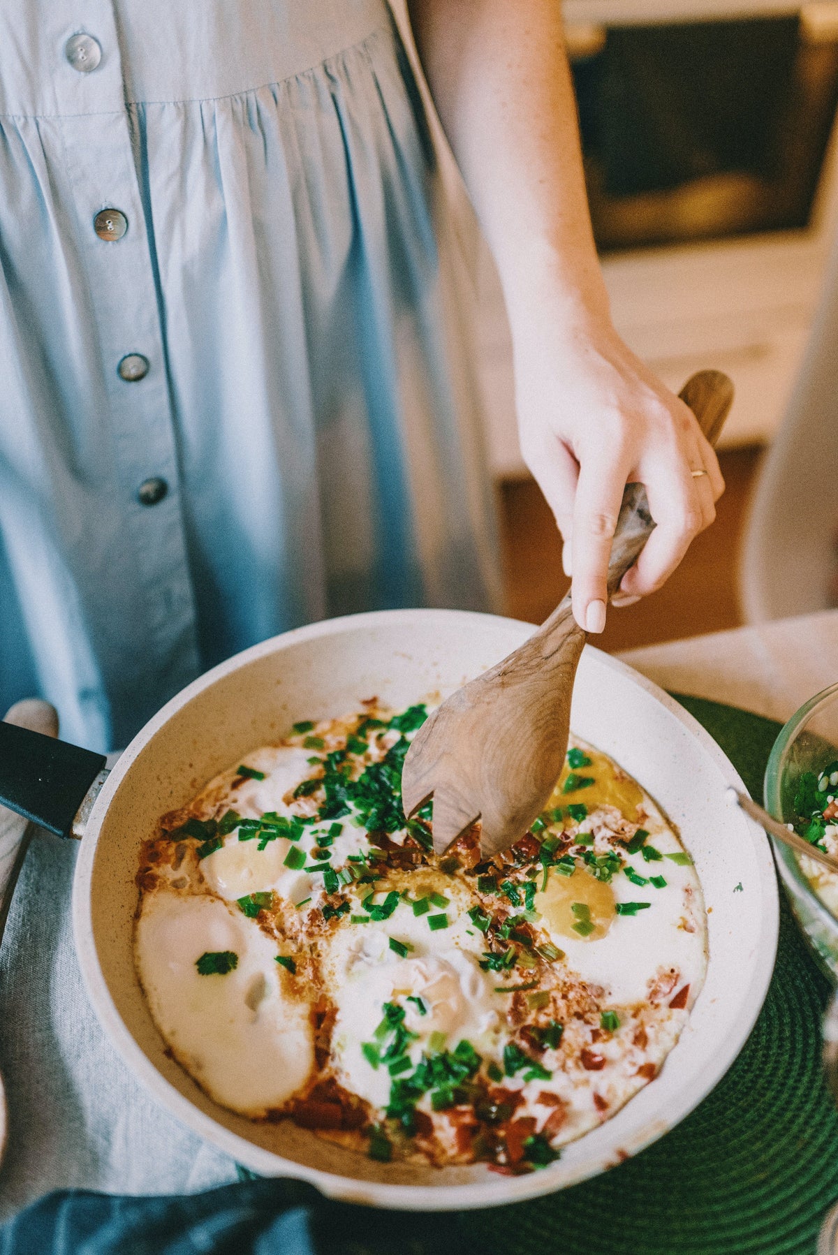 MYTHBUSTING: IS COOKING WITH OLIVE OIL BAD?